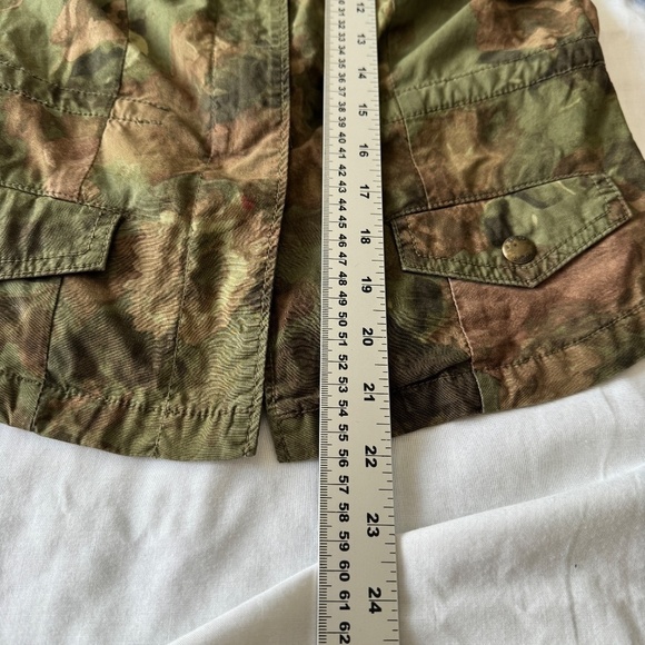 GUESS Women's Long Sleeve Army Floral Camo Lightweight Jacket Green X-Small - Picture 11 of 14
